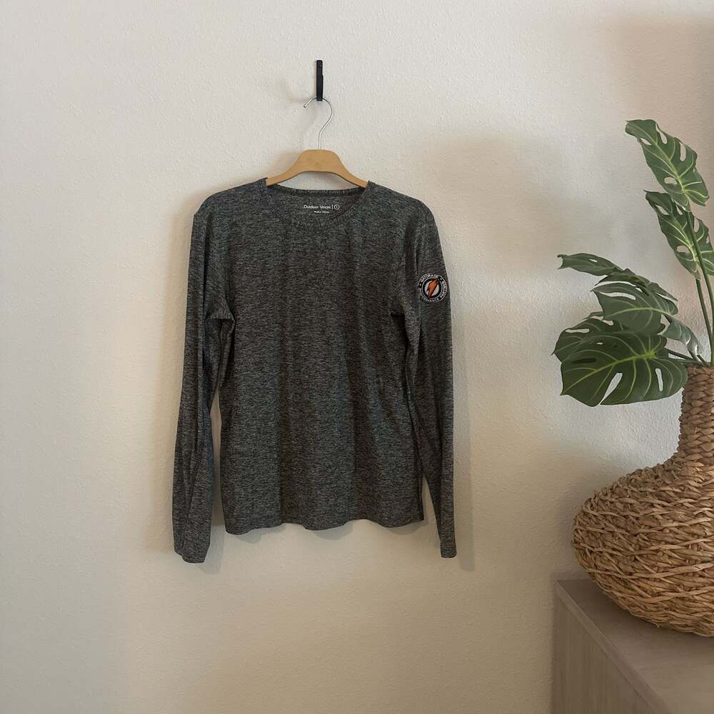 Outdoor Voices CloudKnit Longsleeve Space Dye Charcoal Shirt Gatorade Logo